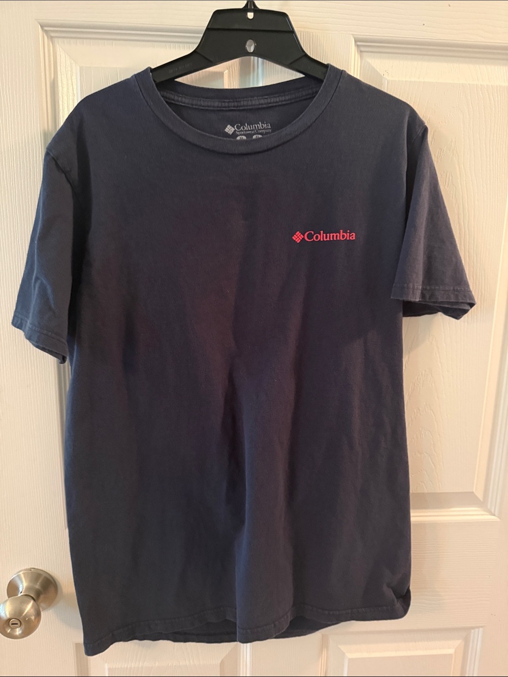 Columbia Navy Short-Sleeve Tee with red logo non smoking home